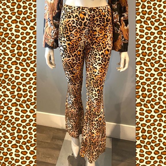 Leopard Print Flared Pants - Picture 1 of 4